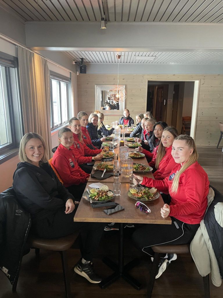 fotballgruppalunsj